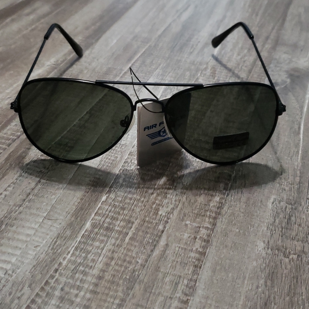 🕶